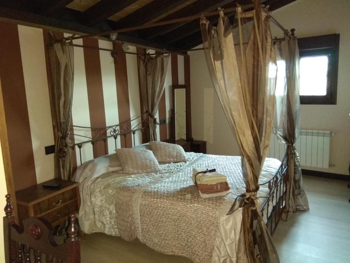La Cerca De Dona Jimena Guest House Modúbar de San Cibrián Eksteriør bilde