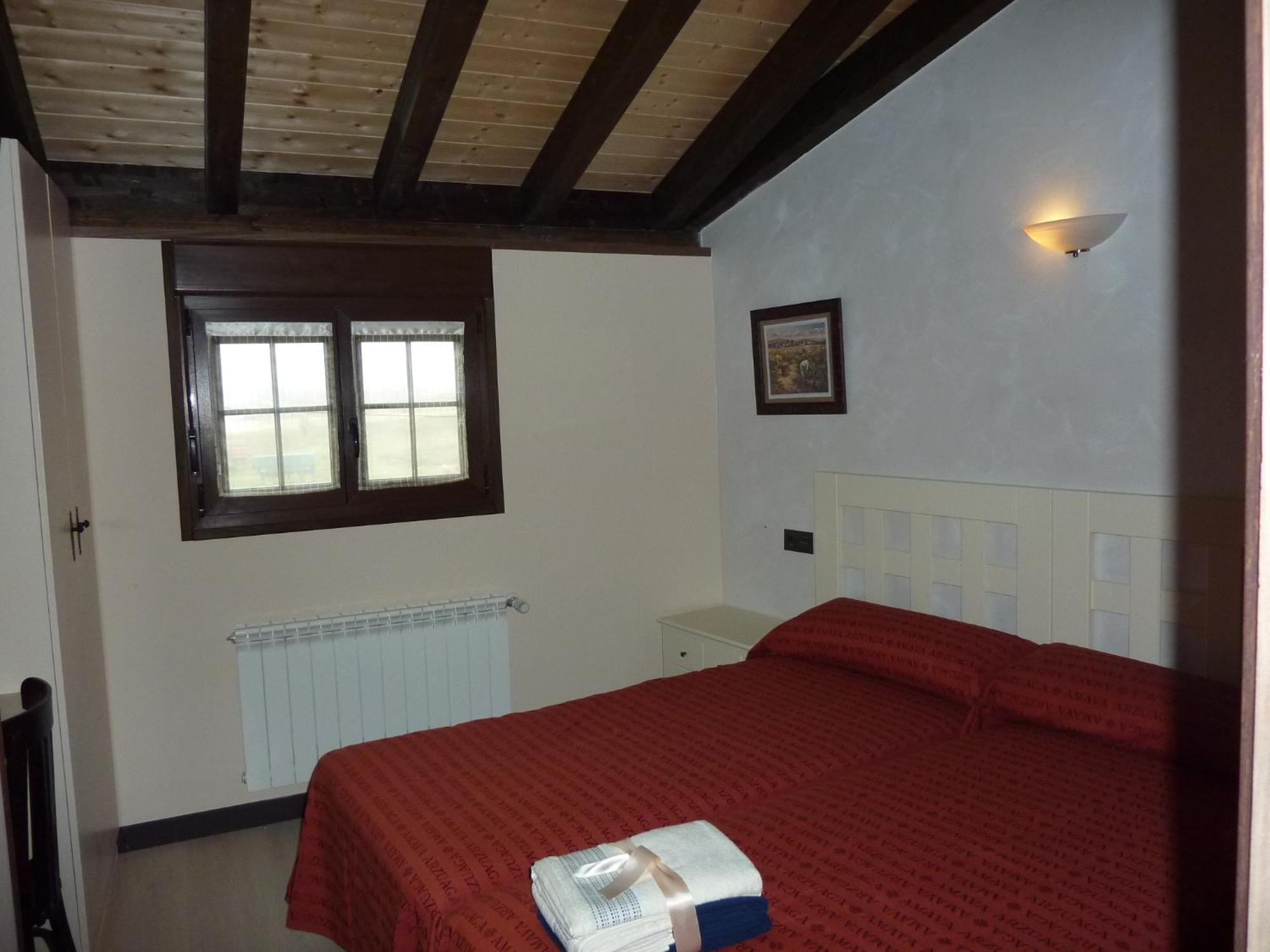 La Cerca De Dona Jimena Guest House Modúbar de San Cibrián Eksteriør bilde
