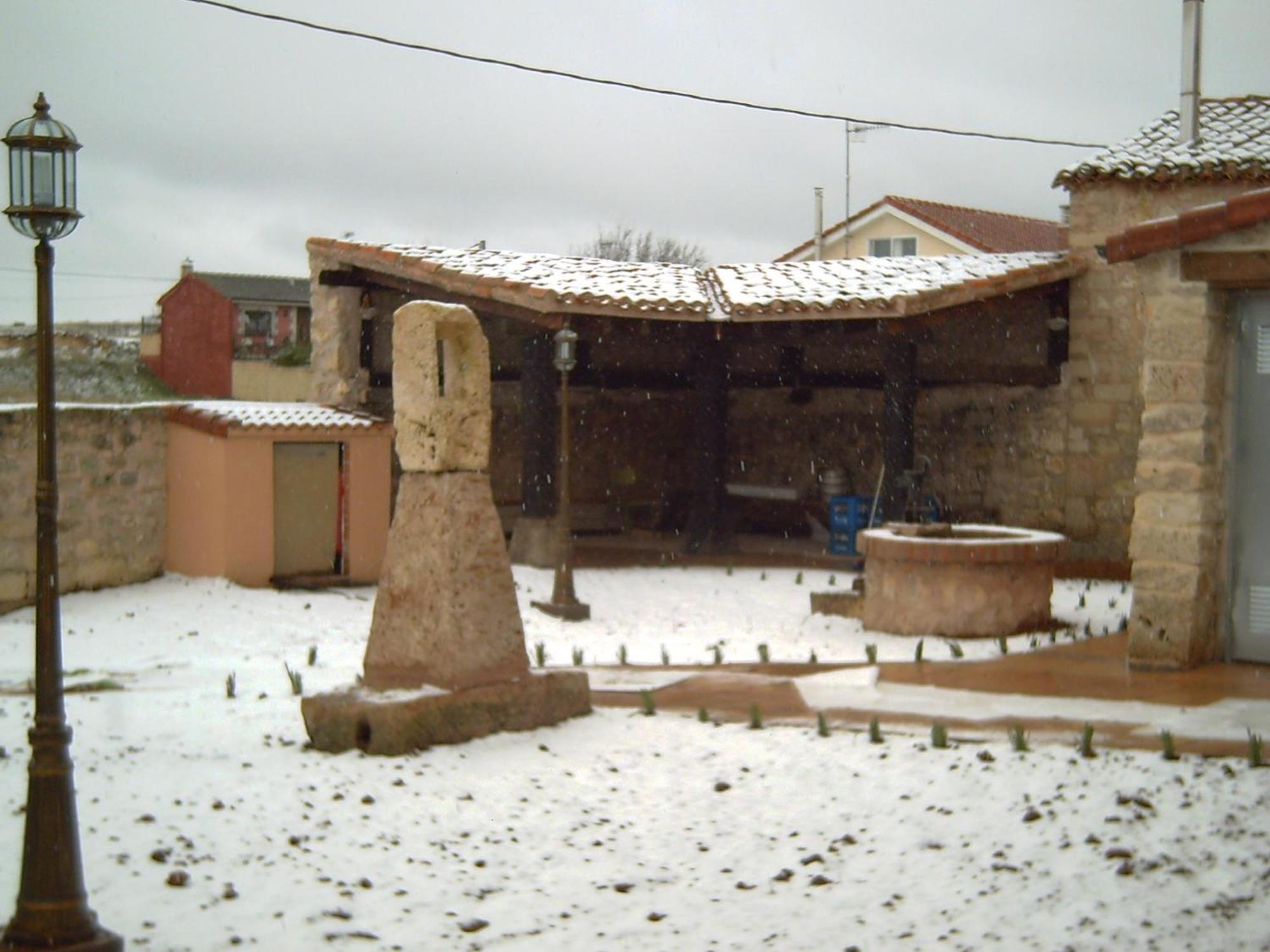 La Cerca De Dona Jimena Guest House Modúbar de San Cibrián Eksteriør bilde